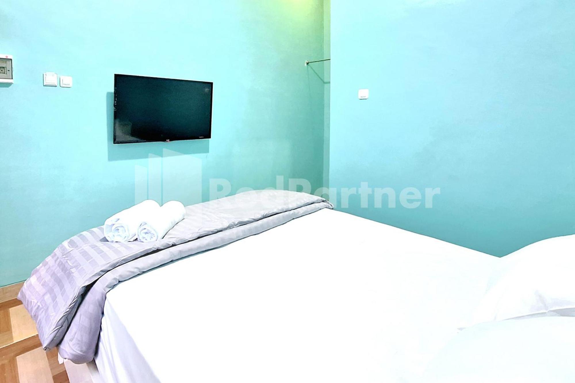 Griya Prashasta Mitra Reddoorz Hotel Kediri  Exterior photo