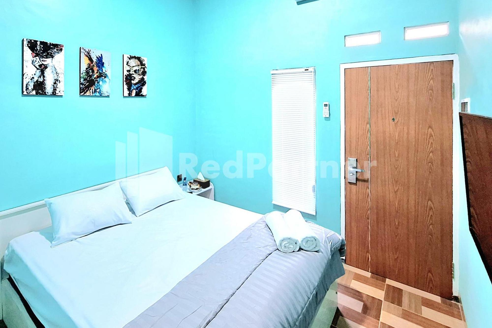 Griya Prashasta Mitra Reddoorz Hotel Kediri  Exterior photo