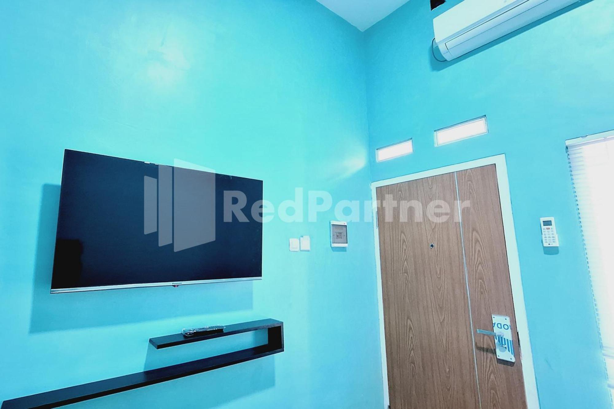 Griya Prashasta Mitra Reddoorz Hotel Kediri  Exterior photo