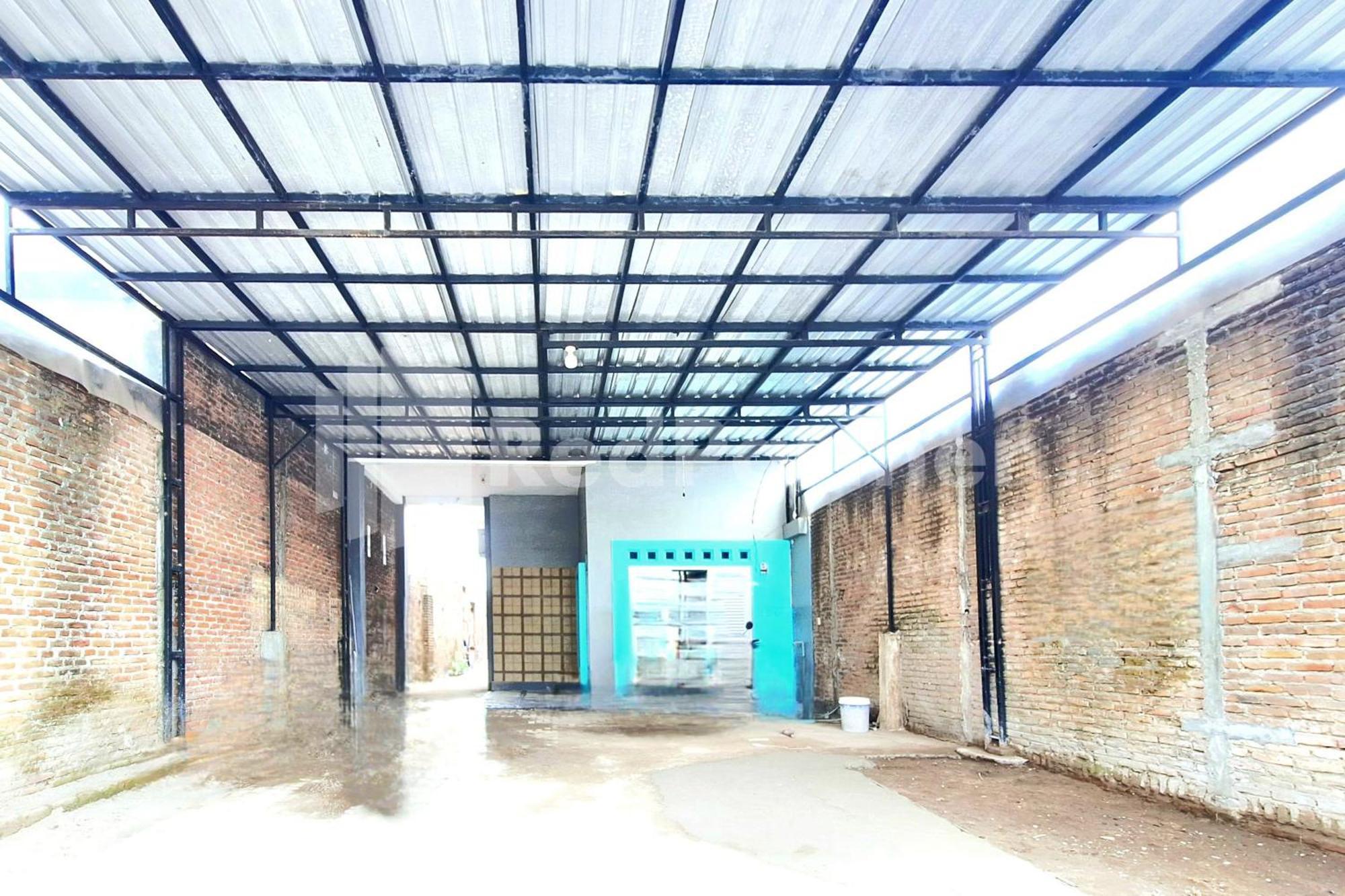Griya Prashasta Mitra Reddoorz Hotel Kediri  Exterior photo